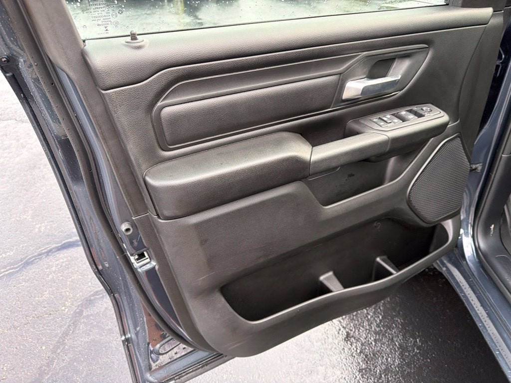 2027 RAM Ram 1500 RAM 1500 WARLOCK CREW CAB 4X4 5'7' BOX