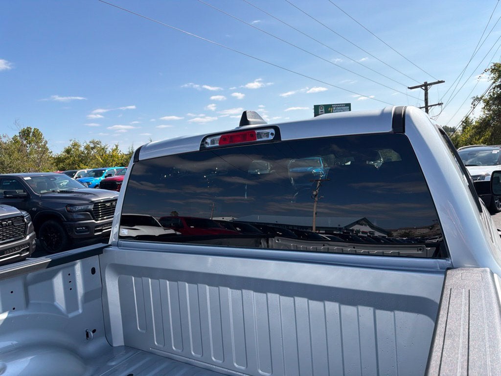 2027 RAM Ram 1500 RAM 1500 TRADESMAN CREW CAB 4X4 5'7' BOX