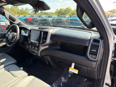 2027 RAM Ram 1500 RAM 1500 TRADESMAN CREW CAB 4X4 5'7' BOX