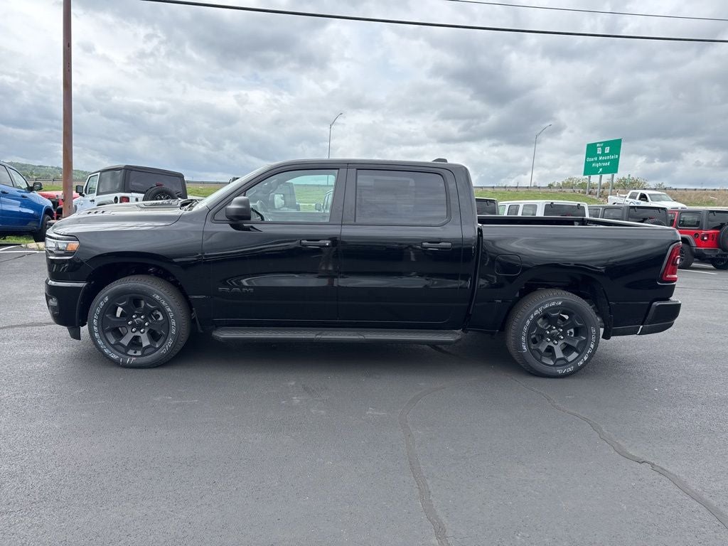 2026 RAM Ram 1500 RAM 1500 EXPRESS CREW CAB 4X4 5'7' BOX
