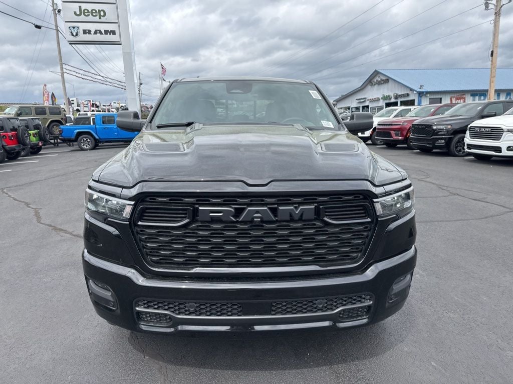 2026 RAM Ram 1500 RAM 1500 EXPRESS CREW CAB 4X4 5'7' BOX