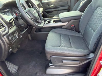 2027 RAM Ram 1500 RAM 1500 EXPRESS CREW CAB 4X4 5'7' BOX