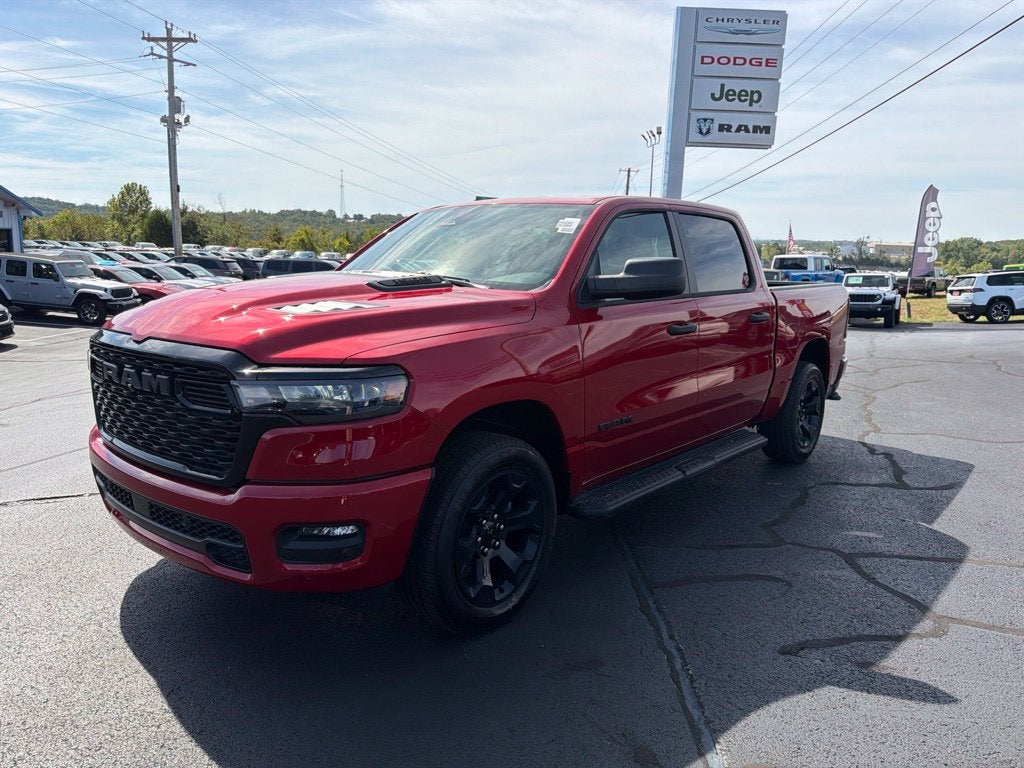 2027 RAM Ram 1500 RAM 1500 EXPRESS CREW CAB 4X4 5'7' BOX