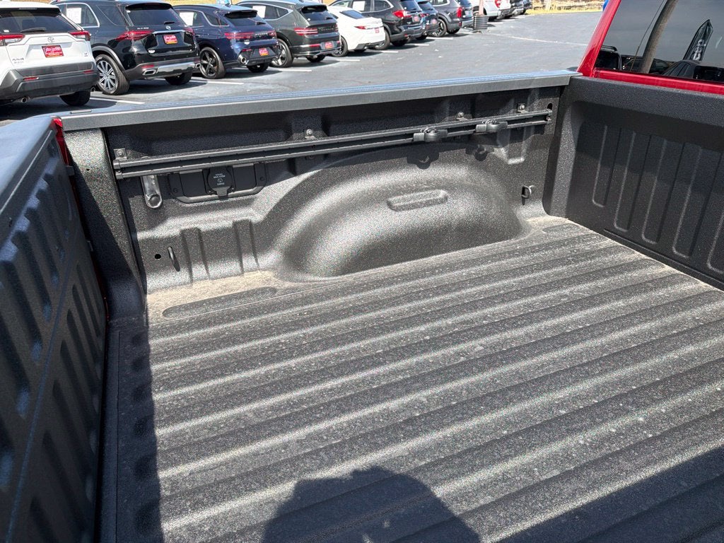 2027 RAM Ram 1500 RAM 1500 EXPRESS CREW CAB 4X4 5'7' BOX