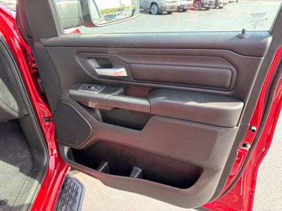 2027 RAM Ram 1500 RAM 1500 EXPRESS CREW CAB 4X4 5'7' BOX