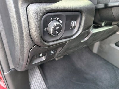 2027 RAM Ram 1500 RAM 1500 EXPRESS CREW CAB 4X4 5'7' BOX