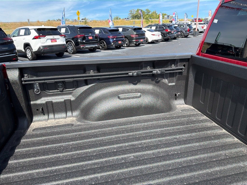 2027 RAM Ram 1500 RAM 1500 EXPRESS CREW CAB 4X4 5'7' BOX