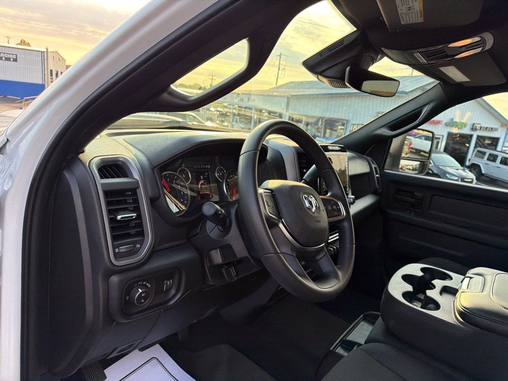 2027 RAM Ram 2500 RAM 2500 TRADESMAN CREW CAB 4X4 6'4' BOX