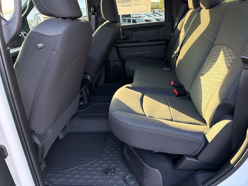 2027 RAM Ram 2500 RAM 2500 TRADESMAN CREW CAB 4X4 6'4' BOX