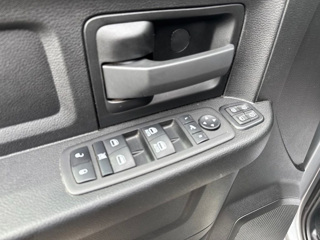 2023 RAM 2500 Tradesman Crew Cab 4x4 6'4' Box
