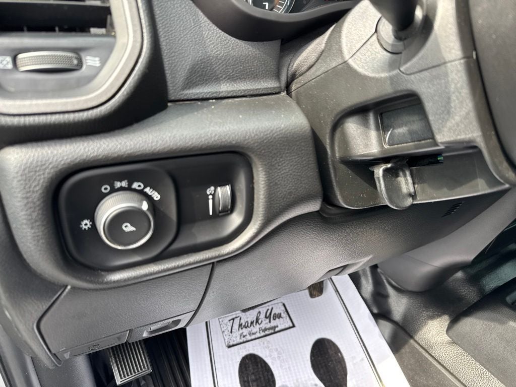 2023 RAM 2500 Tradesman Crew Cab 4x4 6'4' Box