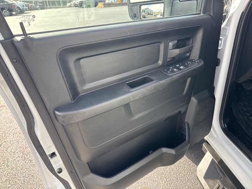 2024 RAM 2500 Tradesman Crew Cab 4x4 6'4' Box