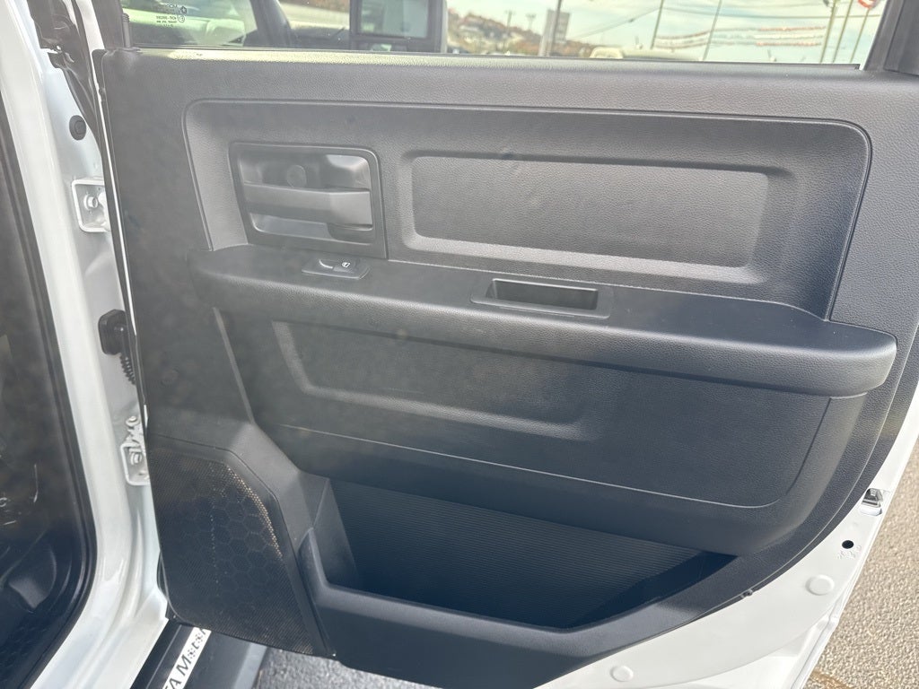 2024 RAM 2500 Tradesman Crew Cab 4x4 6'4' Box