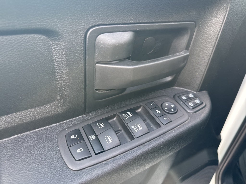 2024 RAM 2500 Tradesman Crew Cab 4x4 6'4' Box