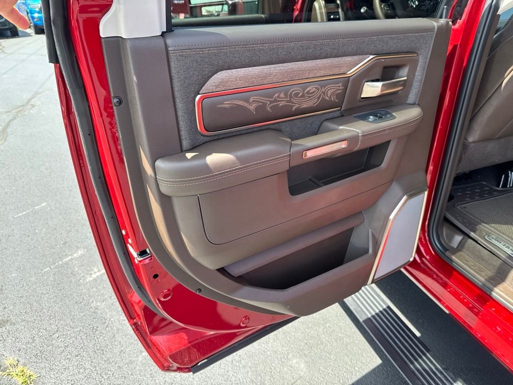 2026 RAM Ram 2500 RAM 2500 LIMITED LONGHORN CREW CAB 4X4 6'4' BOX