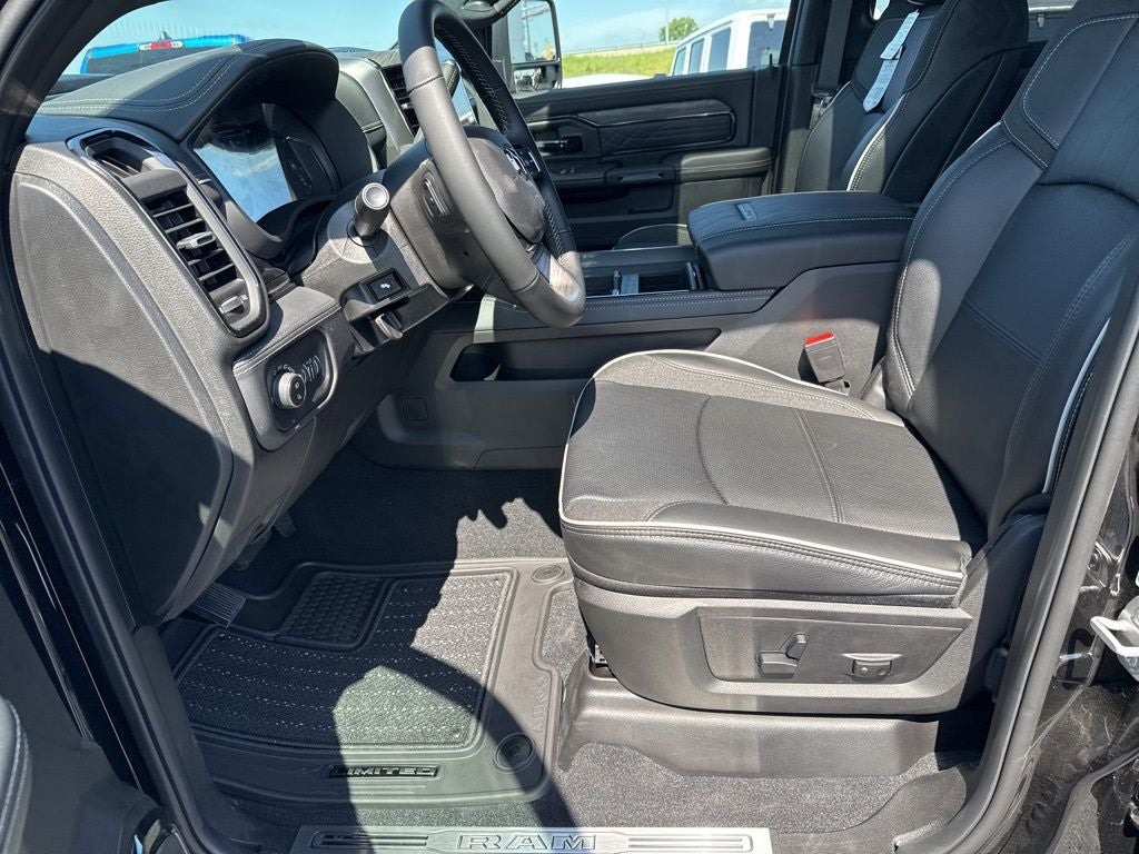 2026 RAM Ram 2500 RAM 2500 LIMITED CREW CAB 4X4 6'4' BOX