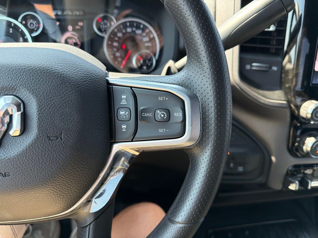 2027 RAM Ram 5500 Chassis Cab RAM 5500 TRADESMAN CHASSIS REGULAR CAB 4X4 84' CA