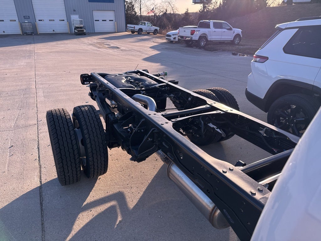 2026 RAM Ram 5500 Chassis Cab RAM 5500 TRADESMAN CHASSIS REGULAR CAB 4X4 84' CA