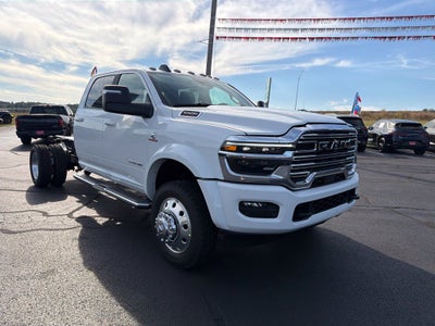 2027 RAM Ram 5500 Chassis Cab RAM 5500 BIG HORN CHASSIS CREW CAB 4X4 60' CA