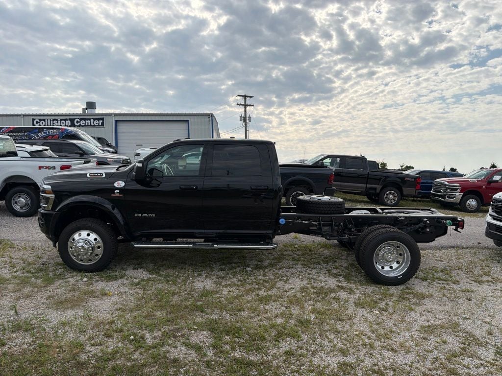 2026 RAM Ram 5500 Chassis Cab RAM 5500 BIG HORN CHASSIS CREW CAB 4X4 60' CA