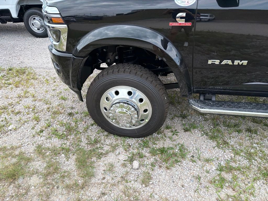 2026 RAM Ram 5500 Chassis Cab RAM 5500 BIG HORN CHASSIS CREW CAB 4X4 60' CA