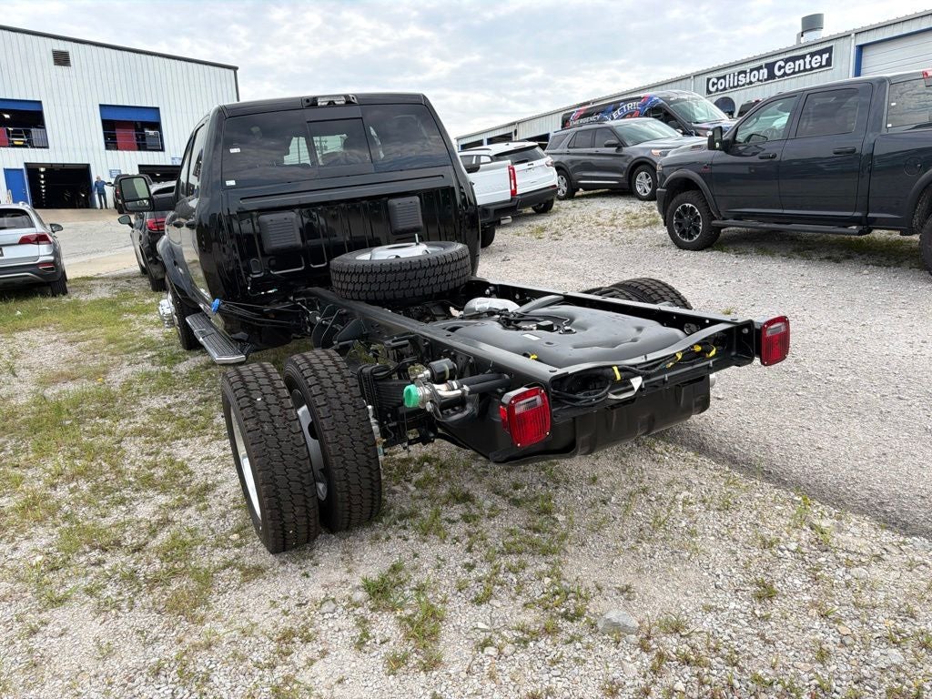 2026 RAM Ram 5500 Chassis Cab RAM 5500 BIG HORN CHASSIS CREW CAB 4X4 60' CA