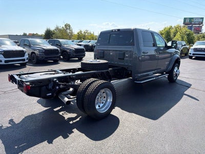2027 RAM Ram 5500 Chassis Cab RAM 5500 BIG HORN CHASSIS CREW CAB 4X4 60' CA