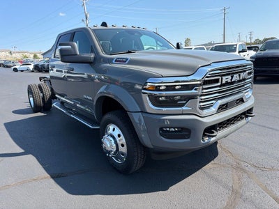 2027 RAM Ram 5500 Chassis Cab RAM 5500 BIG HORN CHASSIS CREW CAB 4X4 60' CA