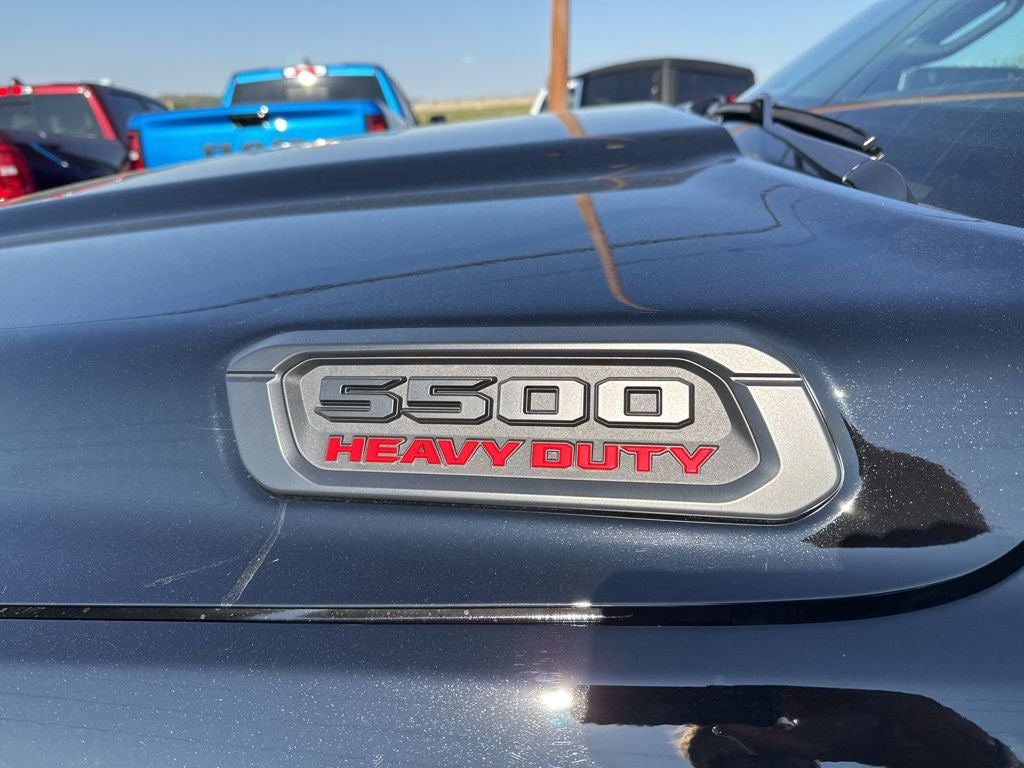 2026 RAM Ram 5500 Chassis Cab RAM 5500 TRADESMAN CHASSIS CREW CAB 4X4 84' CA