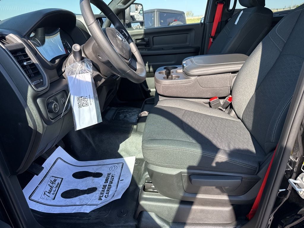 2026 RAM Ram 5500 Chassis Cab RAM 5500 TRADESMAN CHASSIS CREW CAB 4X4 84' CA