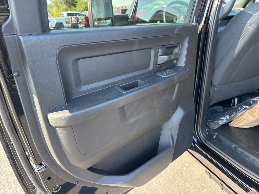 2026 RAM Ram 5500 Chassis Cab RAM 5500 TRADESMAN CHASSIS CREW CAB 4X4 84' CA