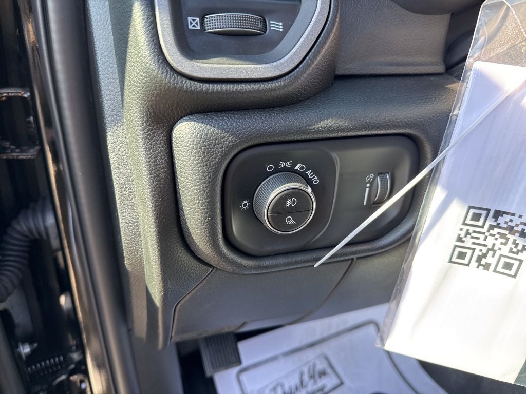 2026 RAM Ram 5500 Chassis Cab RAM 5500 TRADESMAN CHASSIS CREW CAB 4X4 84' CA