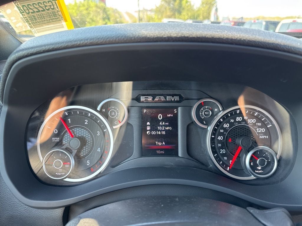 2026 RAM Ram 5500 Chassis Cab RAM 5500 TRADESMAN CHASSIS CREW CAB 4X4 84' CA