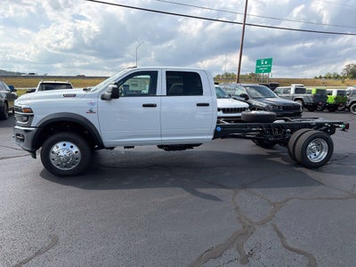 2027 RAM Ram 5500 Chassis Cab RAM 5500 TRADESMAN CHASSIS CREW CAB 4X4 84' CA