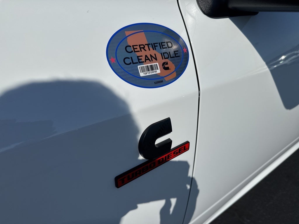 2026 RAM Ram 5500 Chassis Cab RAM 5500 TRADESMAN CHASSIS CREW CAB 4X4 84' CA