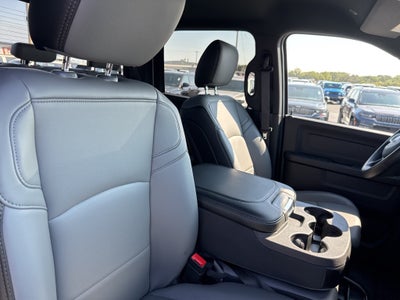 2026 RAM Ram 5500 Chassis Cab RAM 5500 TRADESMAN CHASSIS CREW CAB 4X4 84' CA