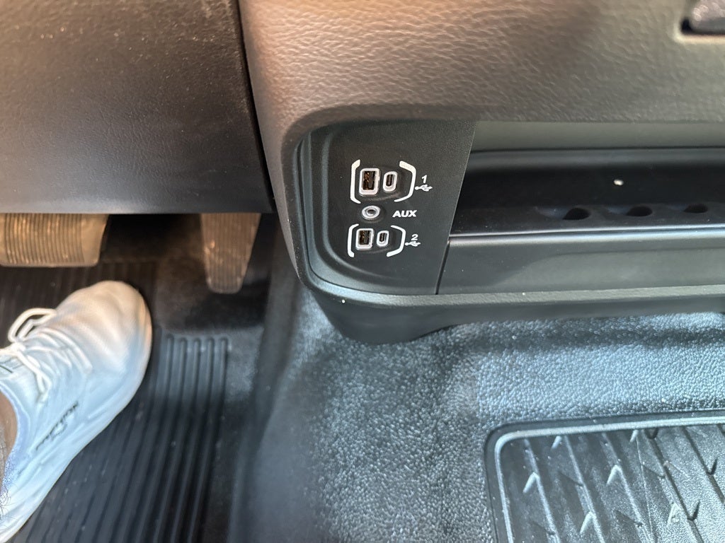 2026 RAM Ram 5500 Chassis Cab RAM 5500 TRADESMAN CHASSIS CREW CAB 4X4 84' CA