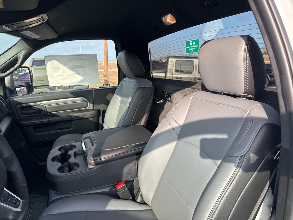 2026 RAM Ram 3500 Chassis Cab RAM 3500 TRADESMAN CHASSIS REGULAR CAB 4X4 60' CA