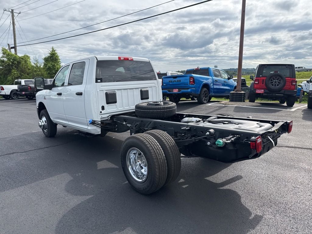 2026 RAM Ram 3500 Chassis Cab RAM 3500 TRADESMAN CREW CAB CHASSIS 4X4 60' CA