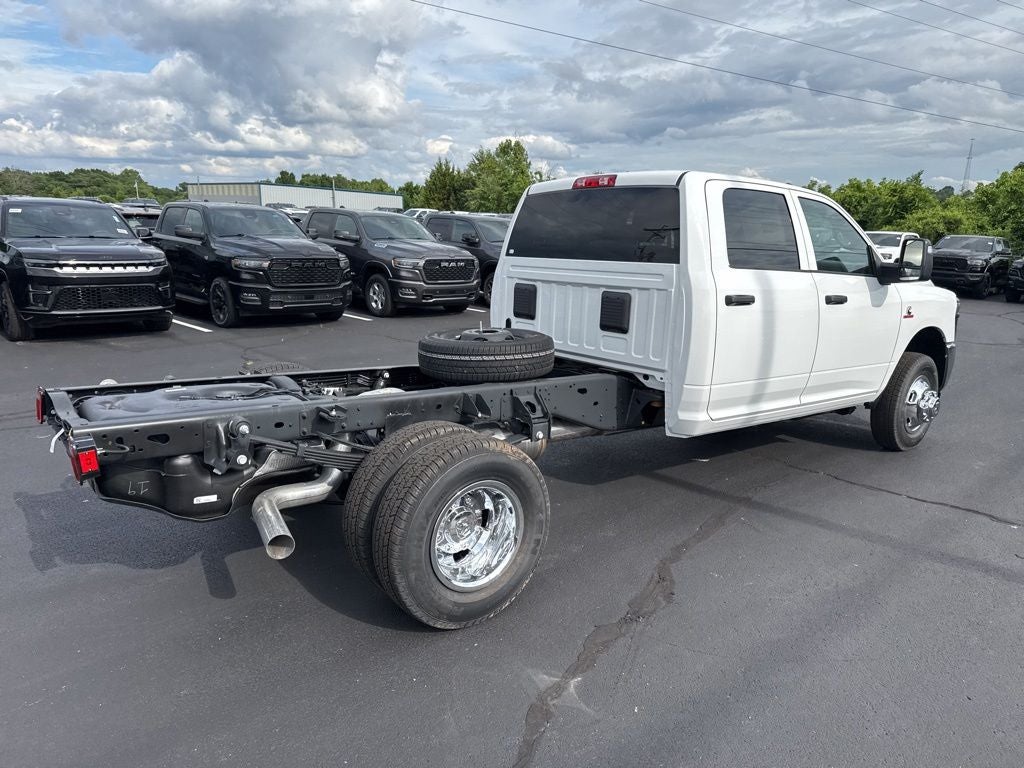 2026 RAM Ram 3500 Chassis Cab RAM 3500 TRADESMAN CREW CAB CHASSIS 4X4 60' CA