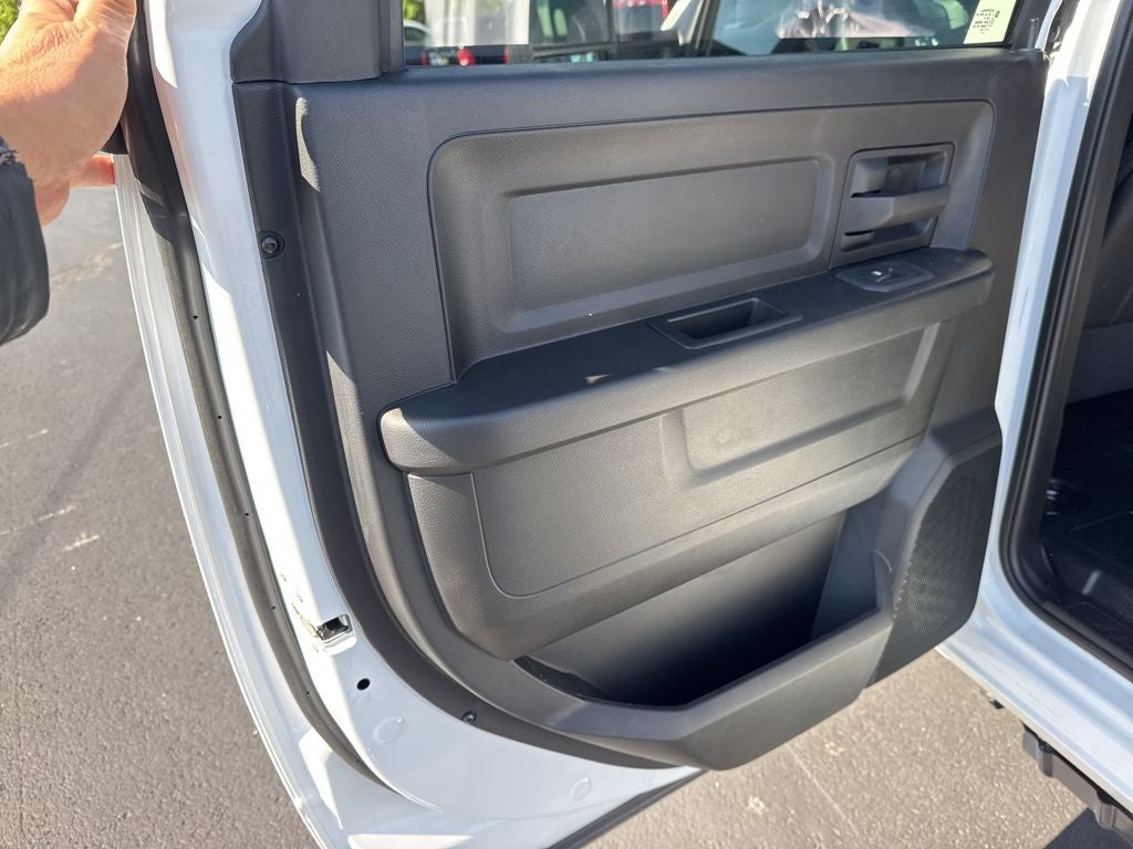 2026 RAM Ram 3500 Chassis Cab RAM 3500 TRADESMAN CREW CAB CHASSIS 4X4 60' CA