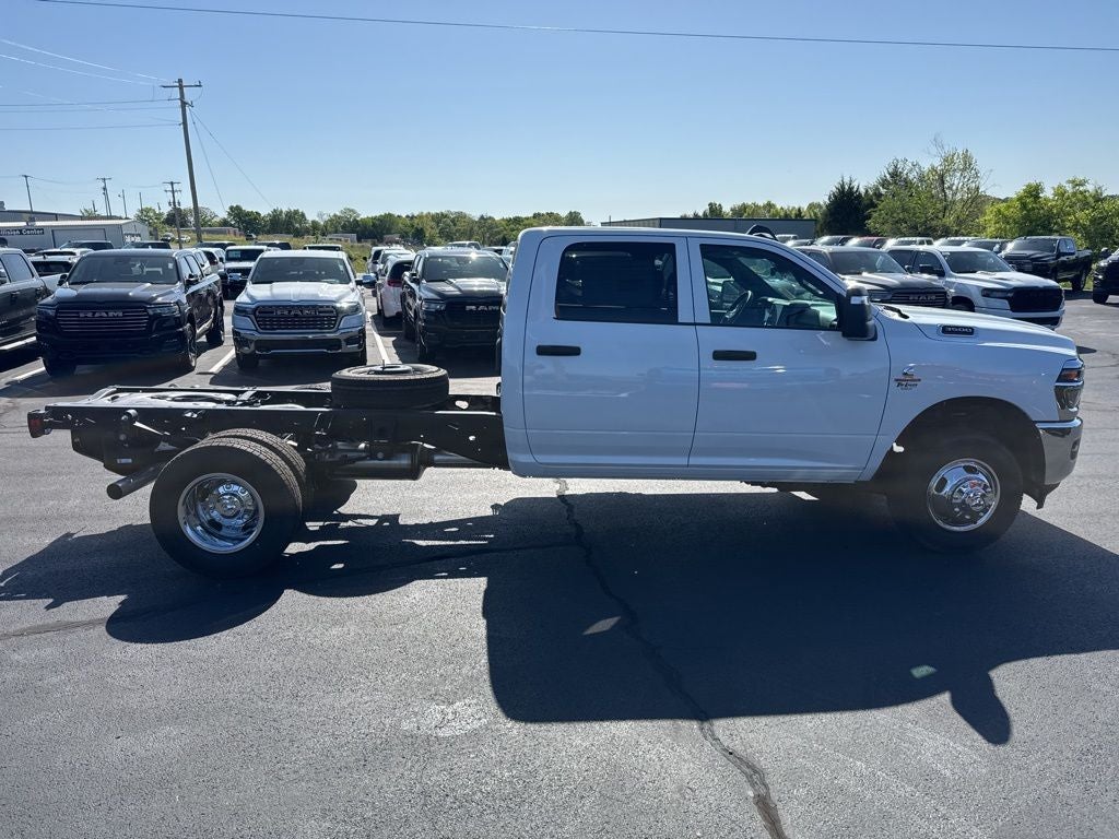 2026 RAM Ram 3500 Chassis Cab RAM 3500 TRADESMAN CREW CAB CHASSIS 4X4 60' CA
