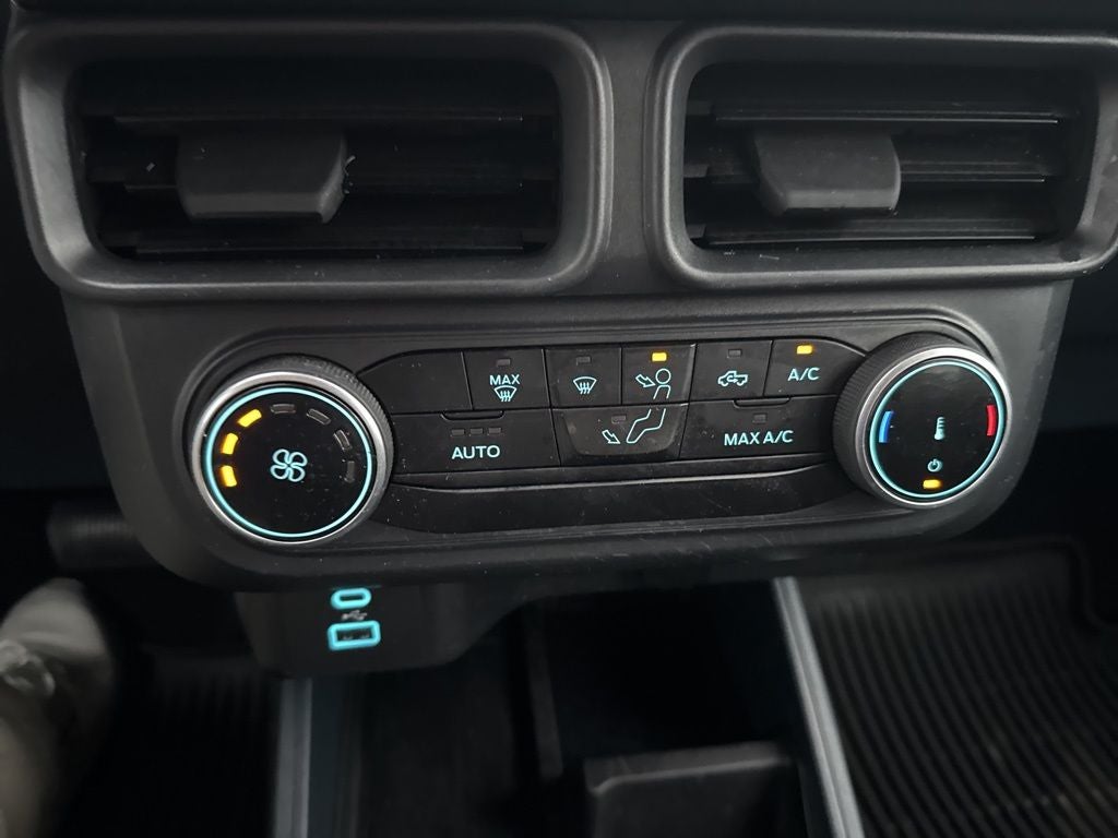 2024 Ford Maverick XL