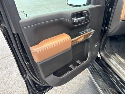 2022 Chevrolet Silverado 1500 LTD 4WD Crew Cab Short Bed High Country