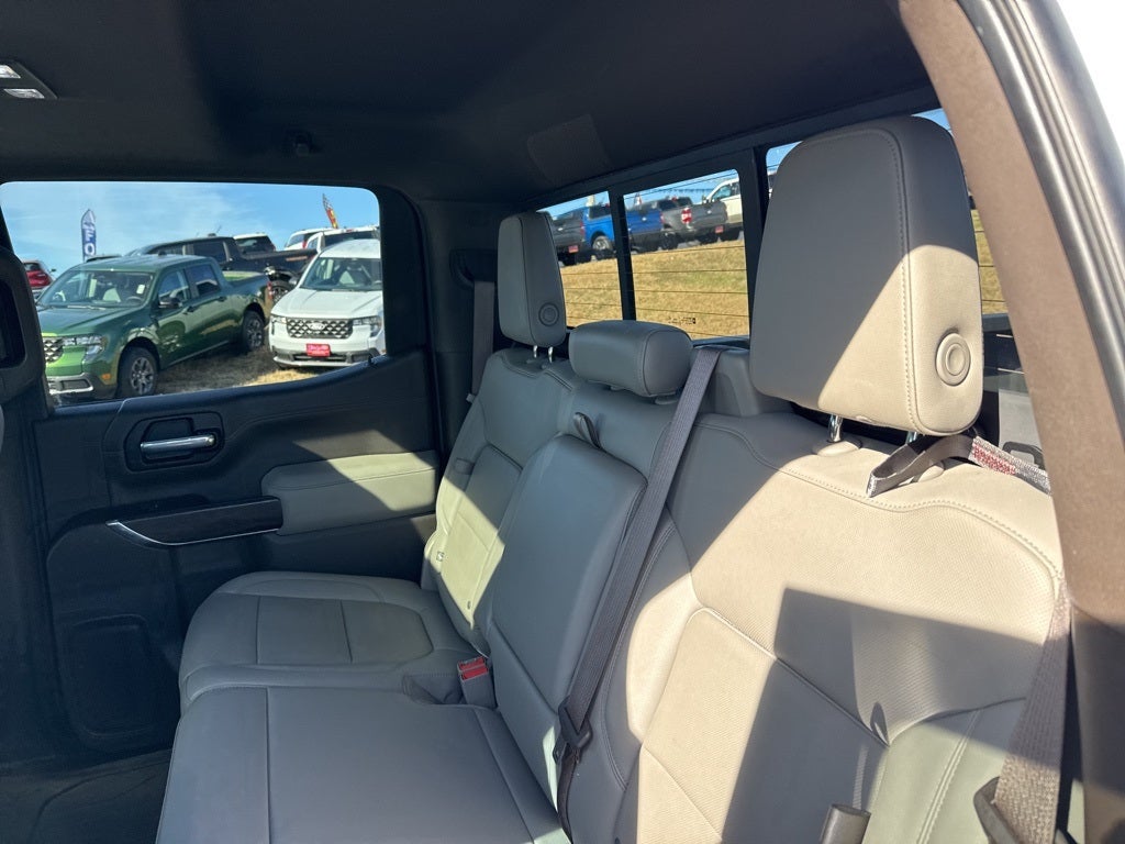 2021 GMC Sierra 1500 4WD Crew Cab Standard Box SLT