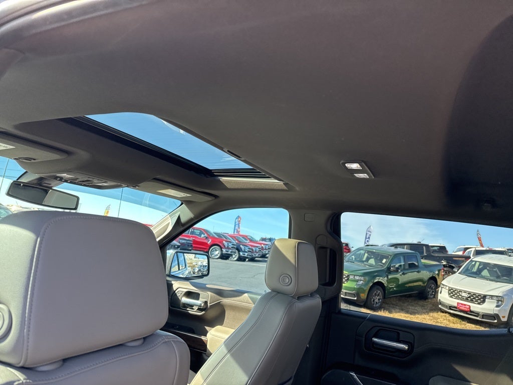 2021 GMC Sierra 1500 4WD Crew Cab Standard Box SLT