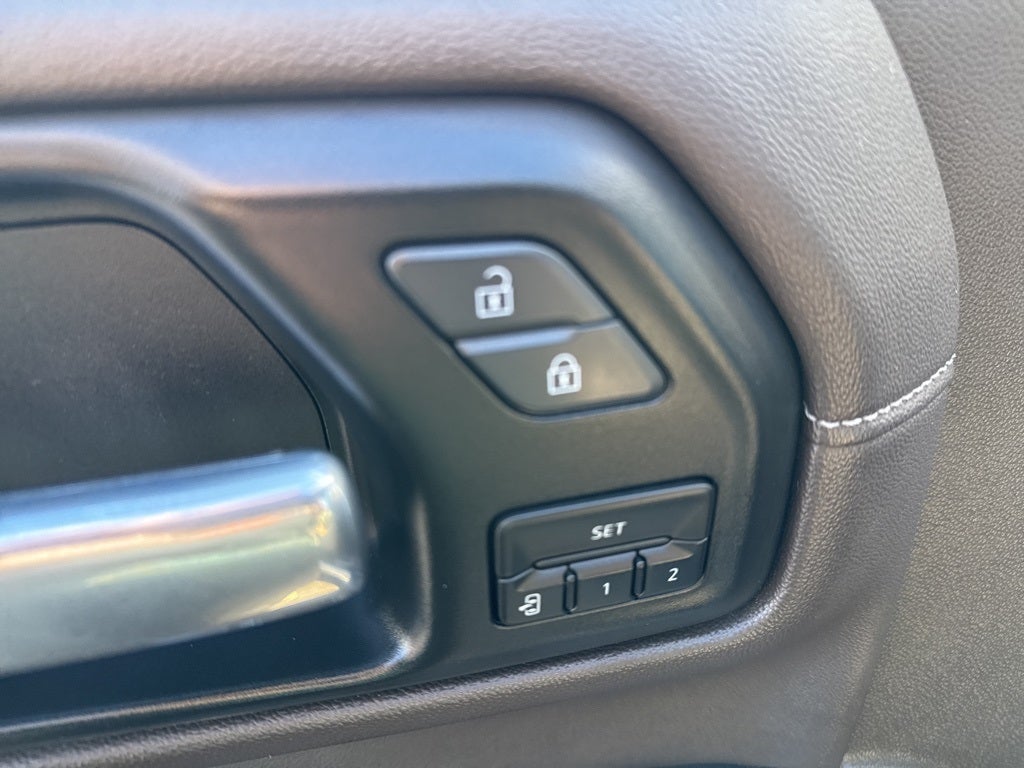 2021 GMC Sierra 1500 4WD Crew Cab Standard Box SLT