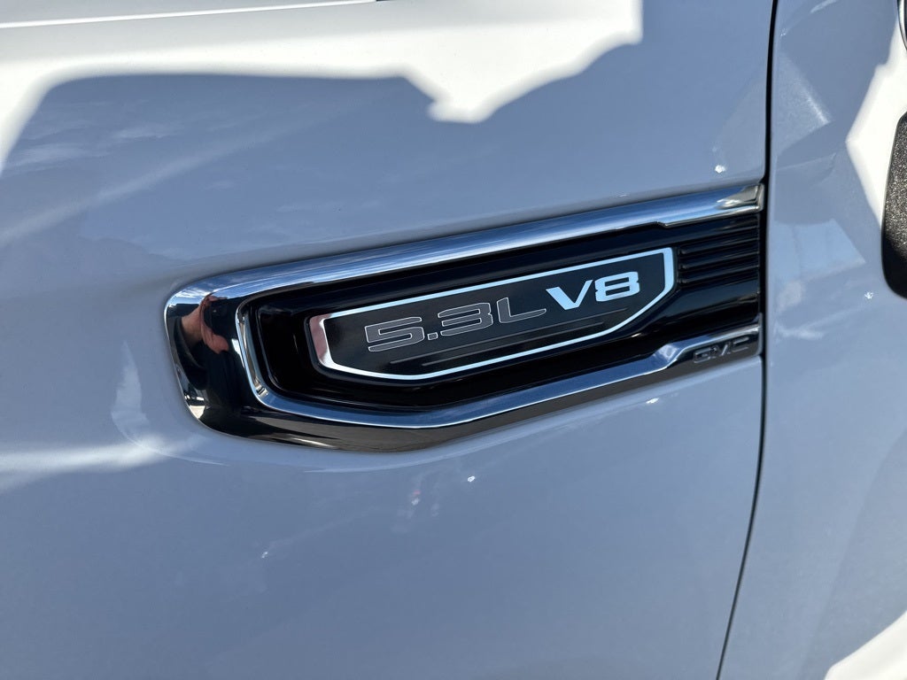 2025 GMC Sierra 1500 4WD Crew Cab Short Box SLT