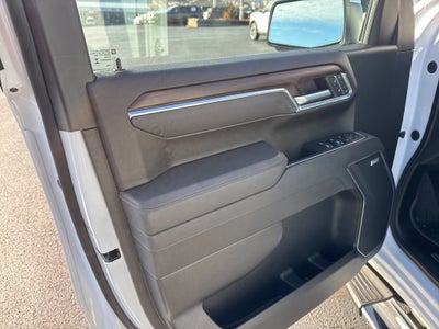 2025 GMC Sierra 1500 4WD Crew Cab Short Box SLT