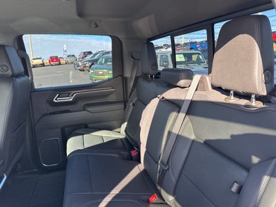 2025 GMC Sierra 1500 4WD Crew Cab Short Box SLT